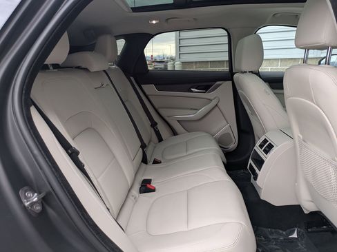 Used 2023 Jaguar F-PACE S image 29