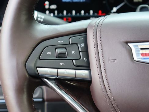 Used 2021 Cadillac Escalade ESV Premium Luxury Platinum image 17