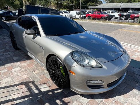 Used 2012 Porsche Panamera S image 4