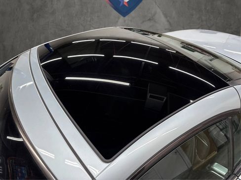 Used 2004 Mercedes-Benz SL 500 w/ AMG Sport Pkg image 10