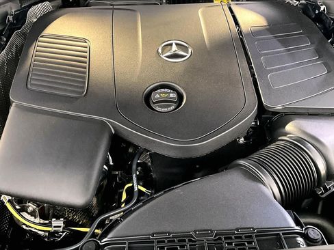 New 2026 Mercedes-Benz GLC 300 4MATIC image 14