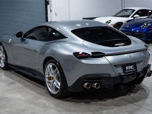 Used 2021 Ferrari Roma RWD image 4