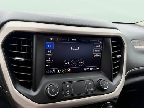 Used 2021 GMC Acadia Denali w/ Denali Technology Package AWD/4WD image 25