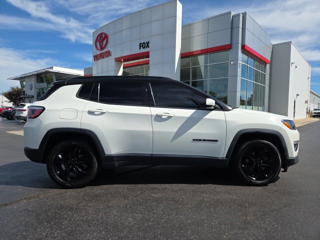 Used 2019 Jeep Compass Latitude FWD image 8
