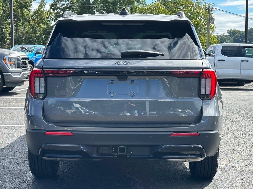 New 2027 Ford Explorer ST-Line AWD/4WD image 5