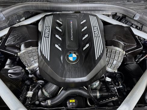 Used 2020 BMW X5 M50i w/ Premium Package AWD/4WD image 39