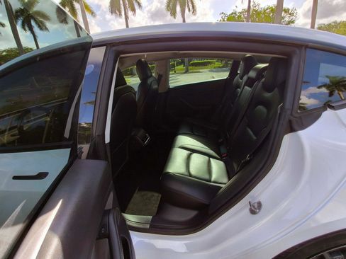 Used 2022 Tesla Model 3 RWD image 31