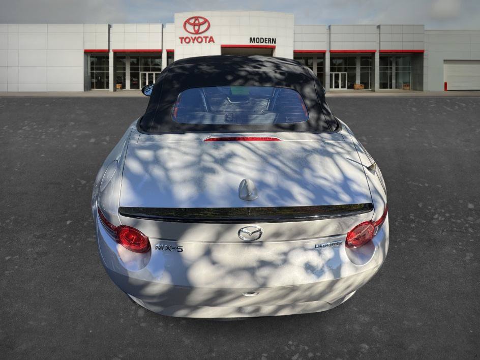 Used 2023 MAZDA MX-5 Miata Club w/ Brembo/BBS Recaro Package RWD image 12