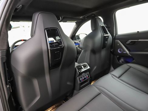 New 2026 BMW M5 w/ Carbon Package image 21