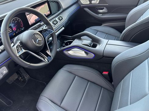 Used 2025 Mercedes-Benz GLE 350 4MATIC image 4