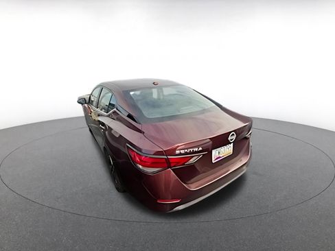 Used 2025 Nissan Sentra SV image 3