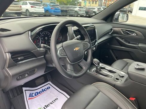Used 2023 Chevrolet Traverse Premier AWD/4WD image 14