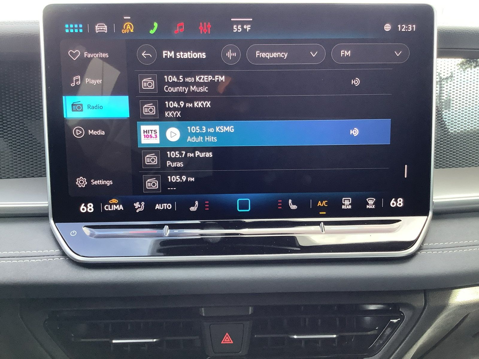 New 2026 Volkswagen Tiguan SE R-Line FWD image 16