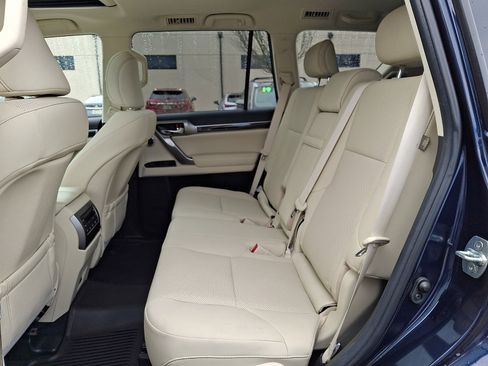 Certified 2023 Lexus GX 460 Premium w/ Premium Plus Package image 11