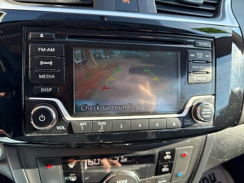 Used 2018 Nissan Sentra SV image 17