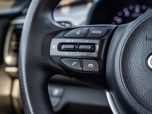 Used 2019 Kia Rio S FWD image 25