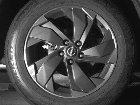 Used 2025 Nissan Rogue SV image 15