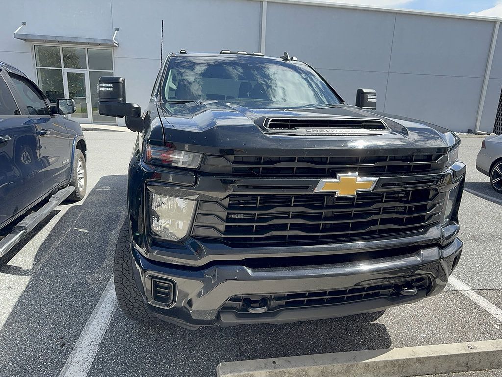 Certified 2024 Chevrolet Silverado 2500 Custom w/ Custom Value Package AWD/4WD image 2