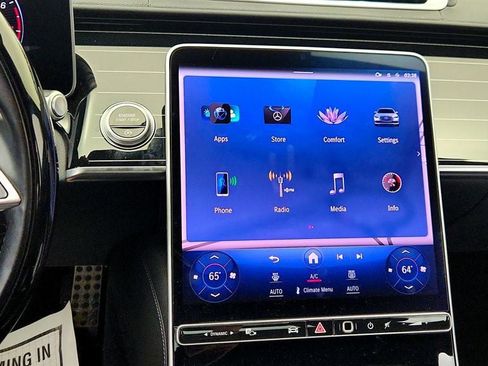 Used 2021 Mercedes-Benz S 580 4MATIC Sedan w/ AMG Line image 17