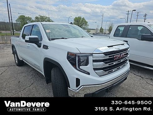 Used 2023 GMC Sierra 1500 SLE image 1