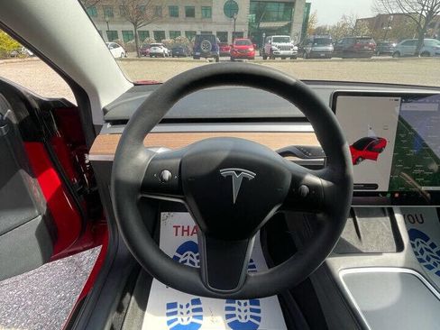 Used 2021 Tesla Model 3 Standard Range Plus image 8