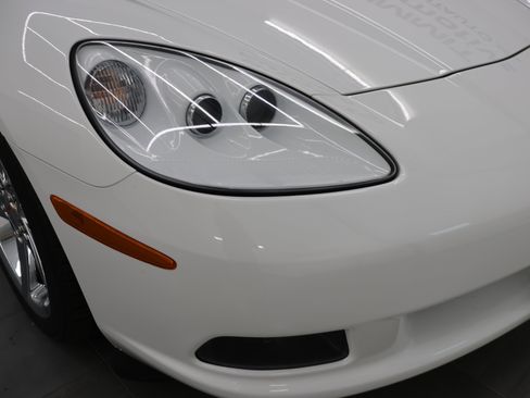 Used 2007 Chevrolet Corvette Convertible w/ Preferred Equipment Group RWD image 20