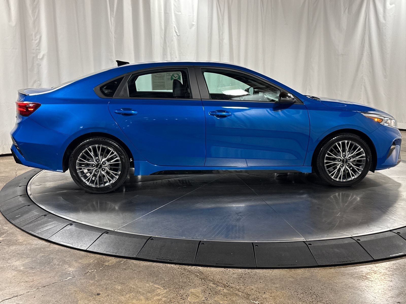 Used 2022 Kia Forte GT-Line w/ GT-Line Technology Package FWD image 6