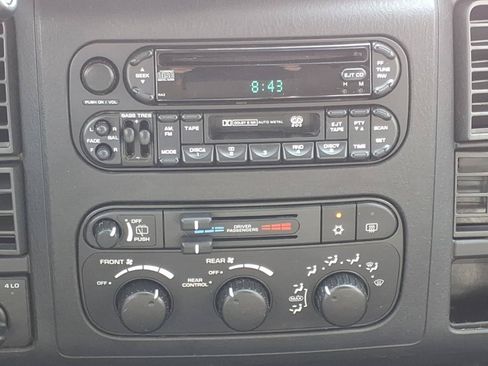 Used 2003 Dodge Durango SLT AWD/4WD image 6