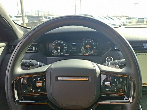 Used 2025 Land Rover Range Rover Velar S image 20