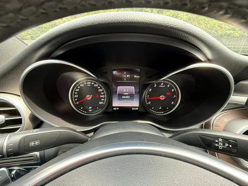 Used 2018 Mercedes-Benz C 300 Sedan image 17