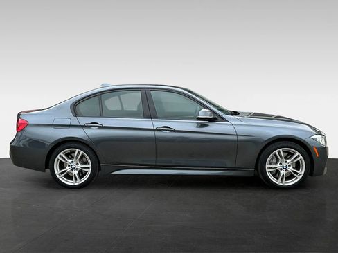 Used 2018 BMW 330i xDrive Sedan AWD/4WD image 8