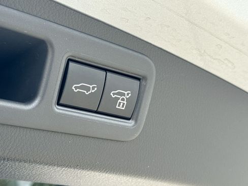 Used 2025 Lexus RX 350 Premium w/ Accessory Package (Z1) FWD image 37