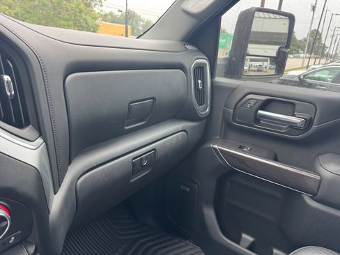 Used 2020 Chevrolet Silverado 2500 LTZ w/ LTZ Plus Package RWD image 22