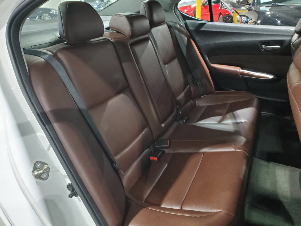 Used 2017 Acura TLX V6 FWD image 20