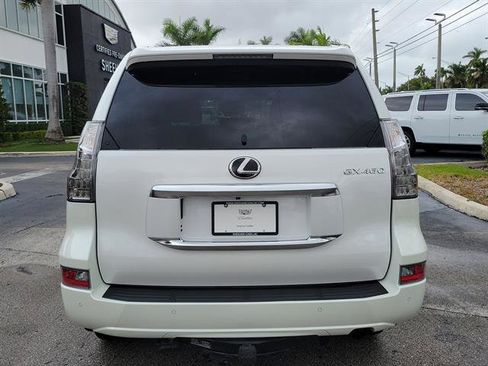 Used 2021 Lexus GX 460 Premium image 4