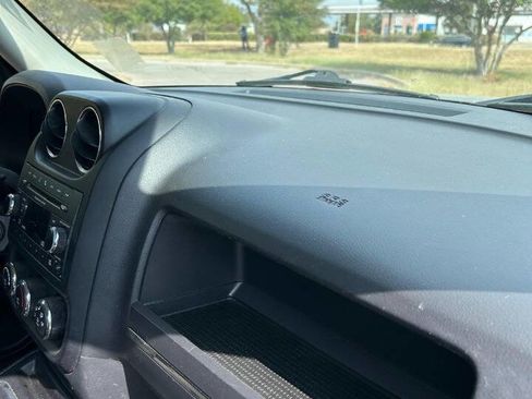 Used 2016 Jeep Patriot Sport image 6