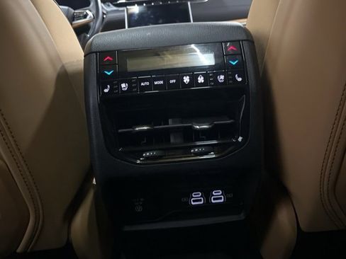 Used 2021 Jeep Grand Cherokee L Summit image 30