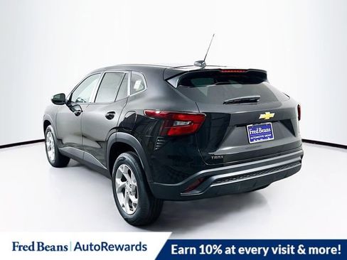 New 2026 Chevrolet Trax LS w/ LS Convenience Package image 4