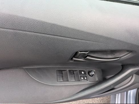 Used 2026 Toyota Corolla LE FWD image 10