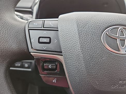 Used 2025 Toyota Camry LE FWD image 24