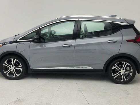 Certified 2019 Chevrolet Bolt Premier w/ Infotainment Package FWD image 4