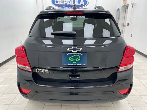 Certified 2022 Chevrolet Trax LT w/ Midnight Edition image 21