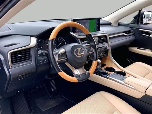 Used 2021 Lexus RX 350L FWD w/ Premium Package image 17