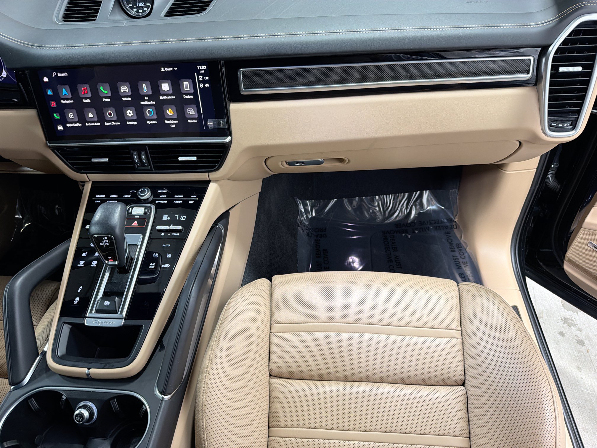 Certified 2023 Porsche Cayenne Turbo AWD/4WD image 19