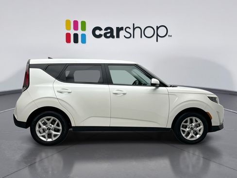 Used 2023 Kia Soul LX w/ LX Technology Package FWD image 6