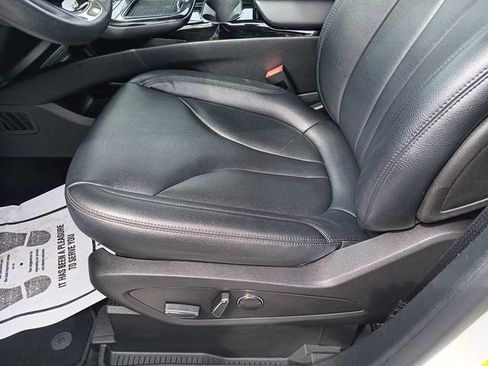 Used 2022 Lincoln Nautilus AWD w/ Premium Package image 15