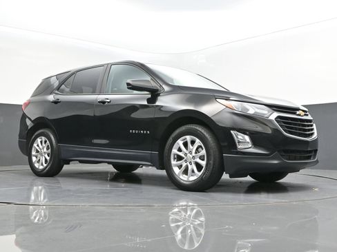 Used 2020 Chevrolet Equinox LS w/ LS Convenience Package image 30