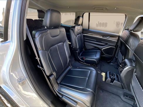 Used 2021 Jeep Grand Cherokee L Limited image 24