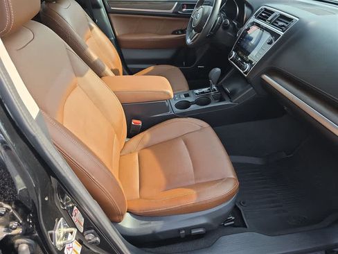 Used 2019 Subaru Outback 2.5i Touring AWD/4WD image 10