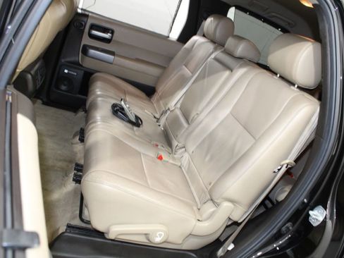 Used 2011 Toyota Sequoia Limited image 16